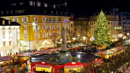 Mercatini di Natale Merano Bolzano e Villaggio Forst Tour di gruppo